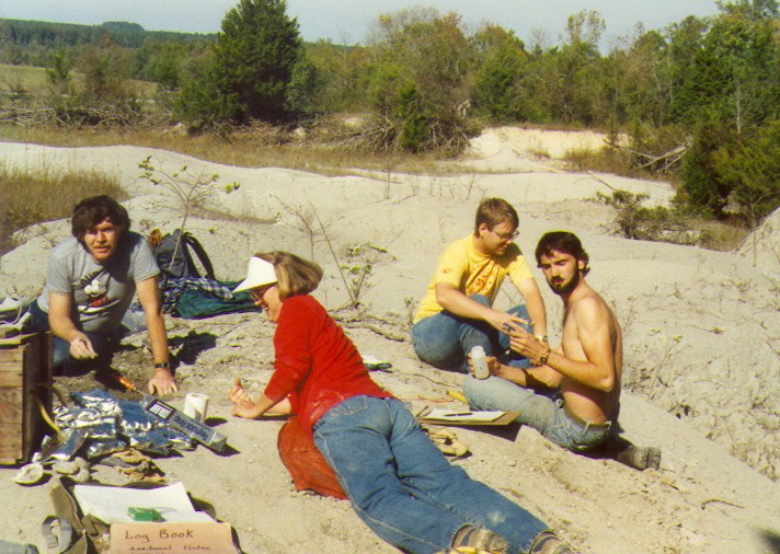 digging a mosasaur